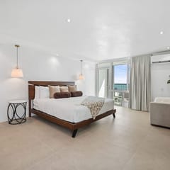 Isla Verde Beachfront Luxury Retreat