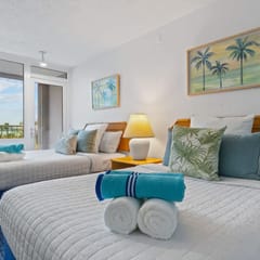 Isla Verde Studio | 2 Full Beds + Beach Access
