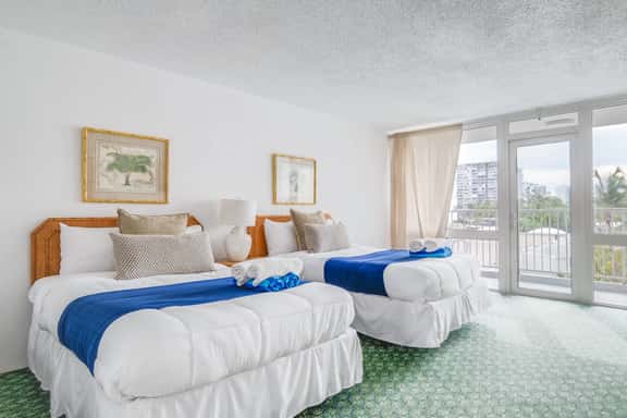 Peaceful Beach Studio | 2 Beds + ESJ Towers - Image 1