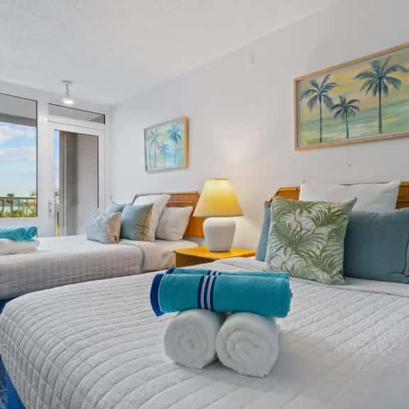 Isla Verde Studio | 2 Full Beds + Beach Access - Image 1