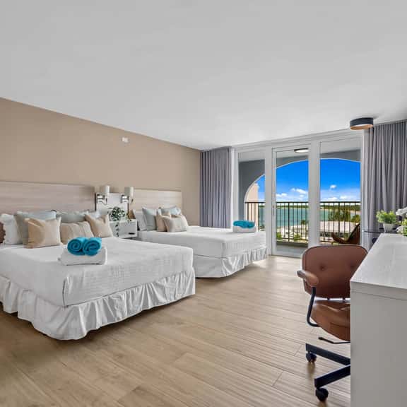 Modern Oceanview Studio @ ESJ/2 queen beds - Image 1