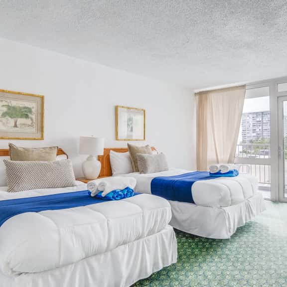 Peaceful Beach Studio | 2 Beds + ESJ Towers - Image 1