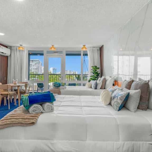 ESJ Beach Studio | 2 Queen Beds + Workstation - Image 1