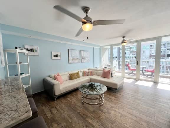 Coral Beach 916 - Image 3